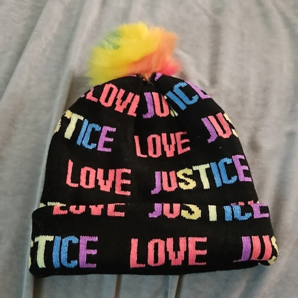 Justice Hat/Beanie‎